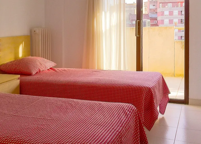 Residencia Universitaria Pare Claret * Girona