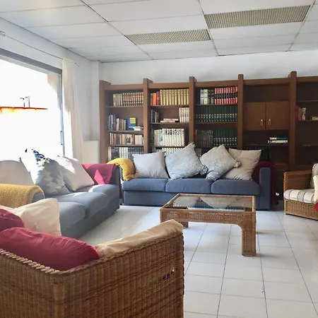 Residencia Universitaria Pare Claret Hostel Gerona