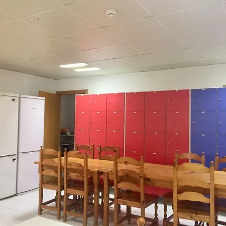 بيت شباب Residencia Universitaria Pare Claret