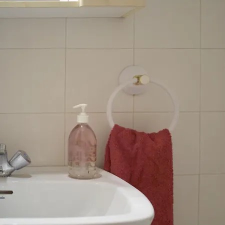 Residencia Universitaria Pare Claret 赫罗纳