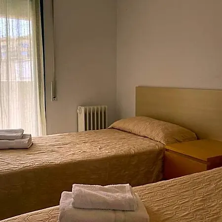 Residencia Universitaria Pare Claret Hostel *