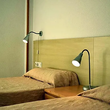 Residencia Universitaria Pare Claret Hostel