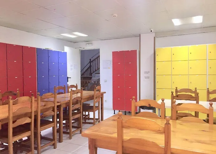 Residencia Universitaria Pare Claret Hostel *