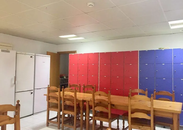 بيت شباب Residencia Universitaria Pare Claret