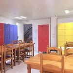 Residencia Universitaria Pare Claret אכסניה *