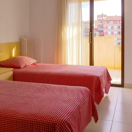 Residencia Universitaria Pare Claret * Girona