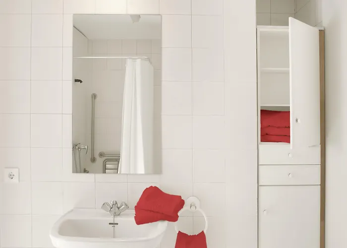 帕尔克拉瑞特大学生旅舍 *